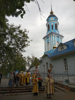 Заупокойная лития у Поклонного Креста в городе Людиново